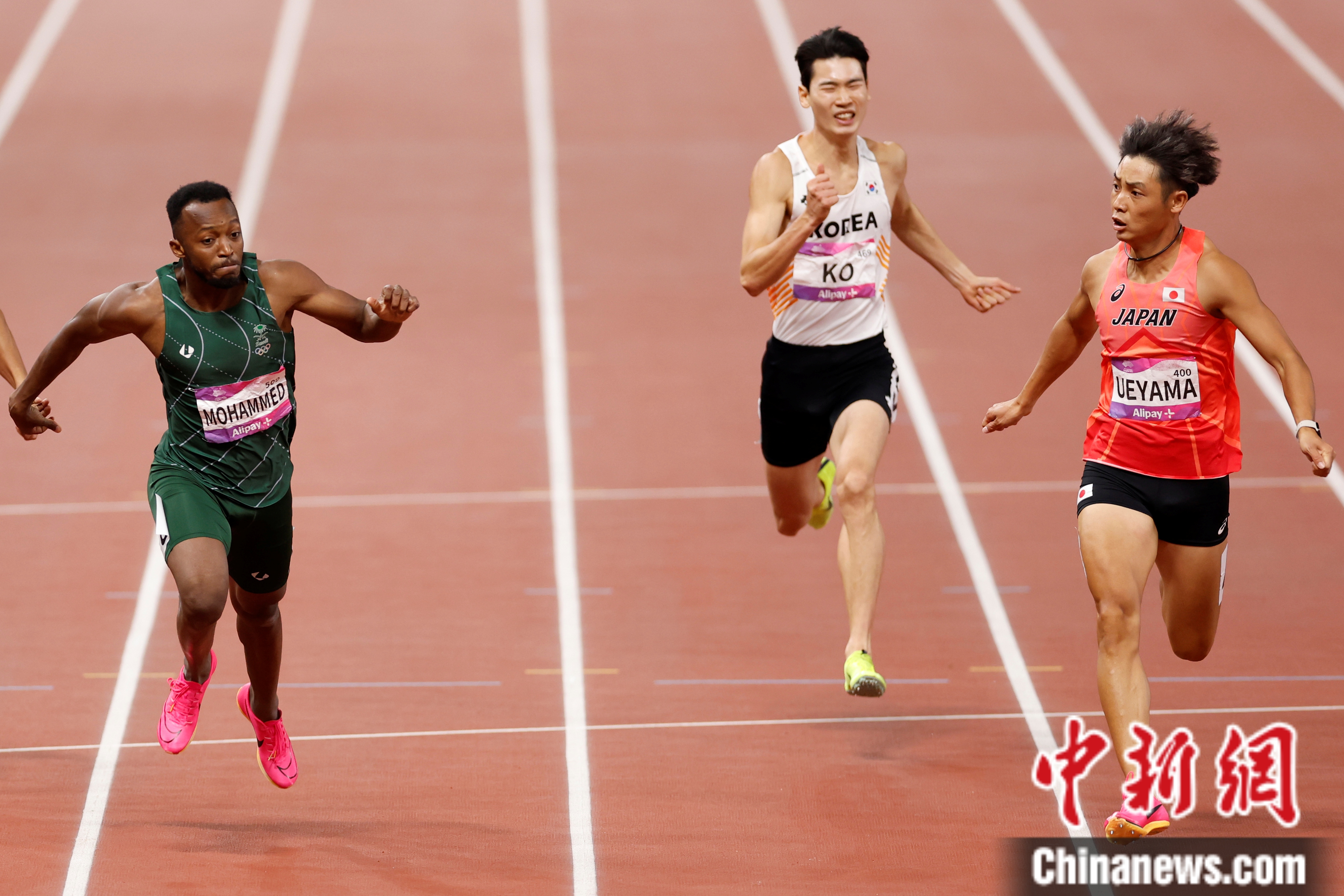 日本选手上山弘辉杭州亚运会男子200米夺冠