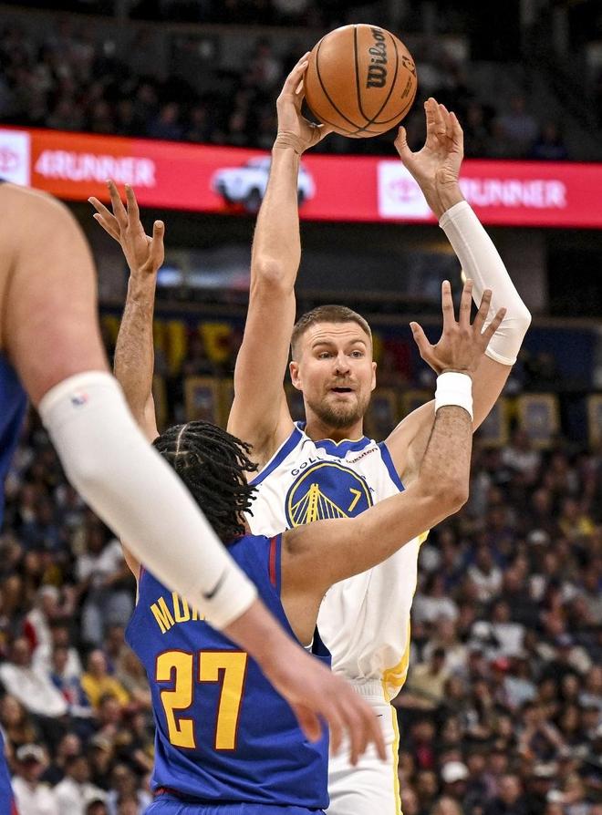 掘金逆转勇士豪取6连胜 约基奇率队完成惊天翻盘