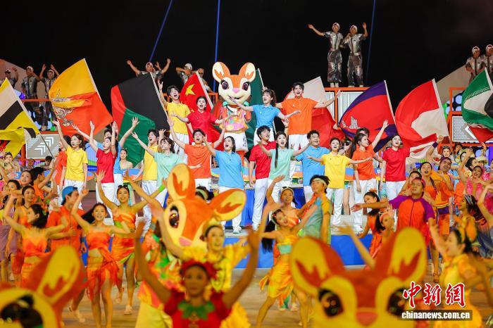 三亚亚沙会盛大开幕：45国代表团共聚天海之约